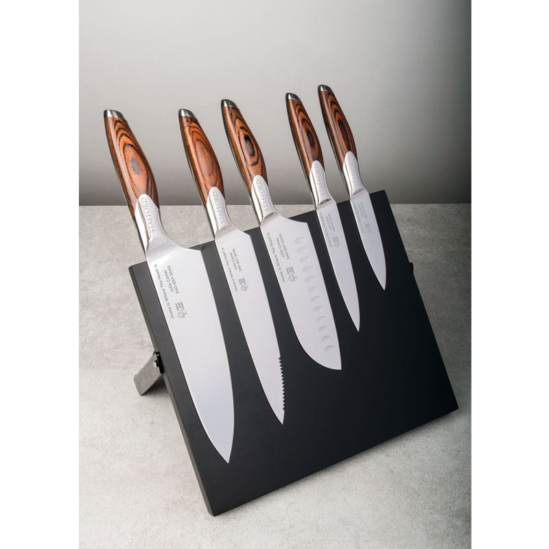 Cutlery Set on kitchen counter